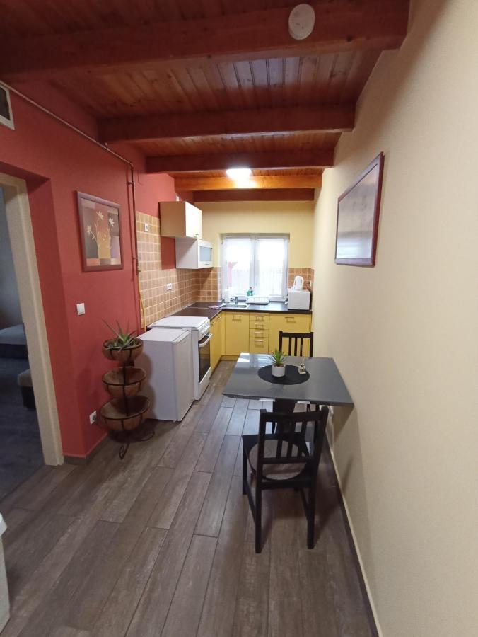 Borostyan Apartmanhaz Mórahalom Exterior foto