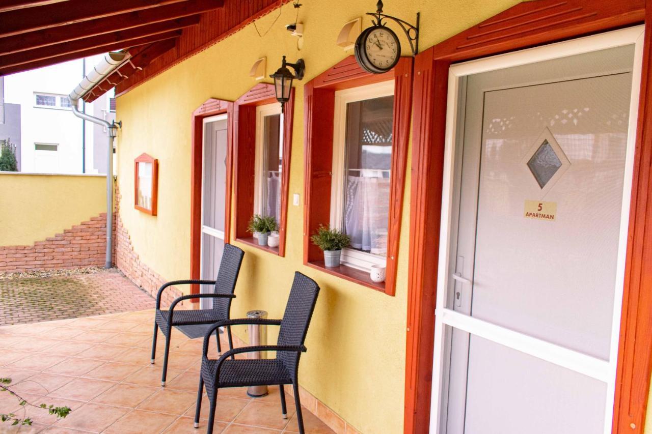 Borostyan Apartmanhaz Mórahalom Exterior foto